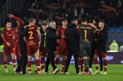 开云体育下载-包含佛罗伦萨后防线出现漏洞，导致连续失球的词条