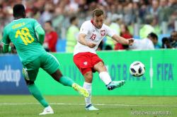 开云体育登录-波兰轻取瑞典，萨拉赫带队取胜