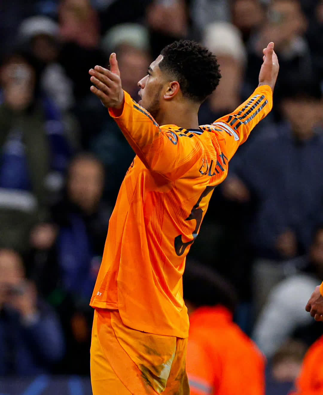 曼城再胜对手,向着卫冕之路稳步前进 曼城再胜对手,向着卫冕之路稳步前进