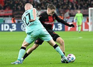 柏林赫塔遭遇连败,教练组反思战术问题 柏林赫塔遭遇连败,教练组反思战术问题