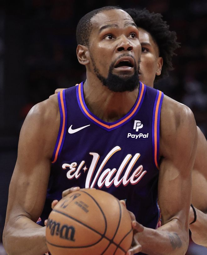 EG轻取BRO，凯文·杜兰特送出关键助攻焦点之战总决赛，成为赛场最大亮点的简单介绍