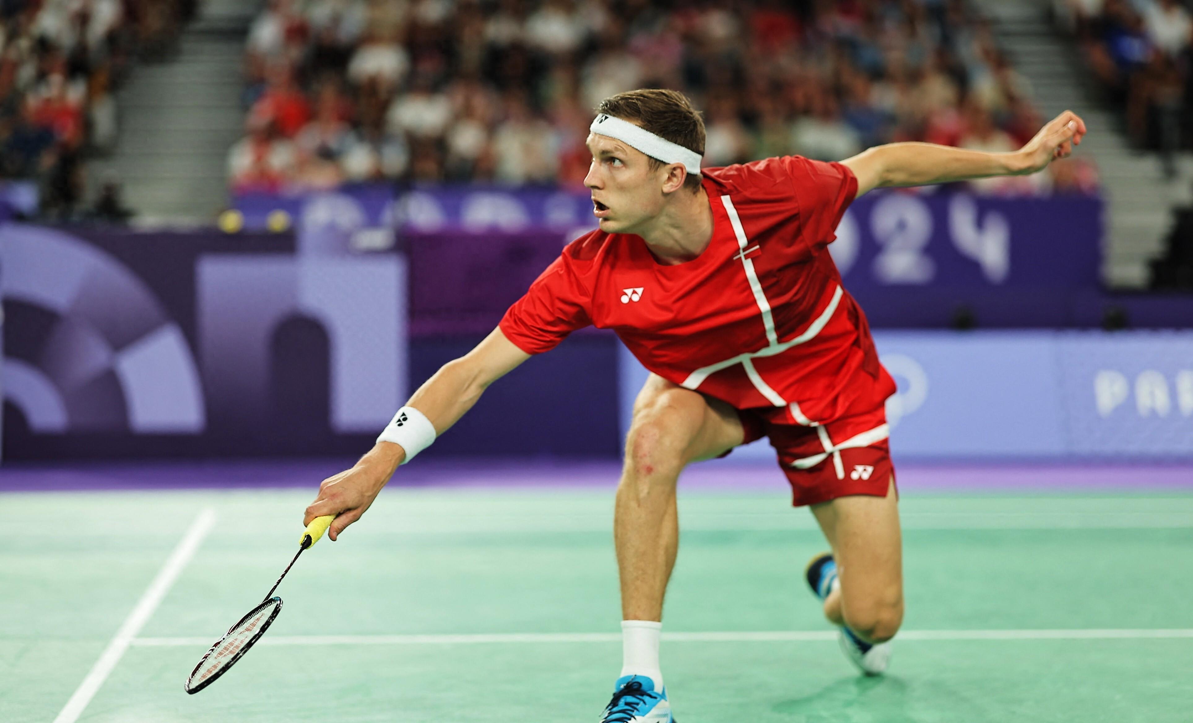 中国羽毛球队轻取英格兰羽毛球队,安赛龙绝境逆转的简单介绍 中国羽毛球队轻取英格兰羽毛球队,安赛龙绝境逆转的简单介绍