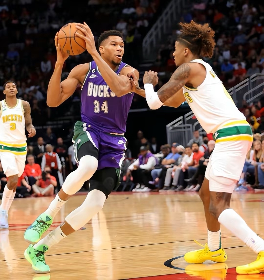 雄鹿力克湖人,麦科勒姆爆发神勇的简单介绍 雄鹿力克湖人,麦科勒姆爆发神勇的简单介绍